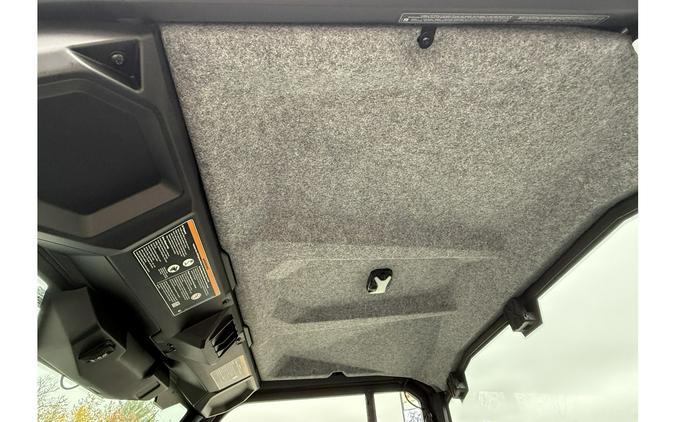 2026 Can-Am DEFENDER XT CAB HD11