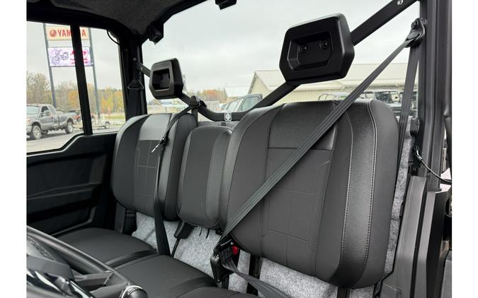 2026 Can-Am DEFENDER XT CAB HD11