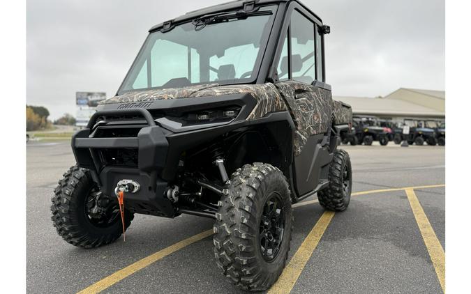 2026 Can-Am DEFENDER XT CAB HD11