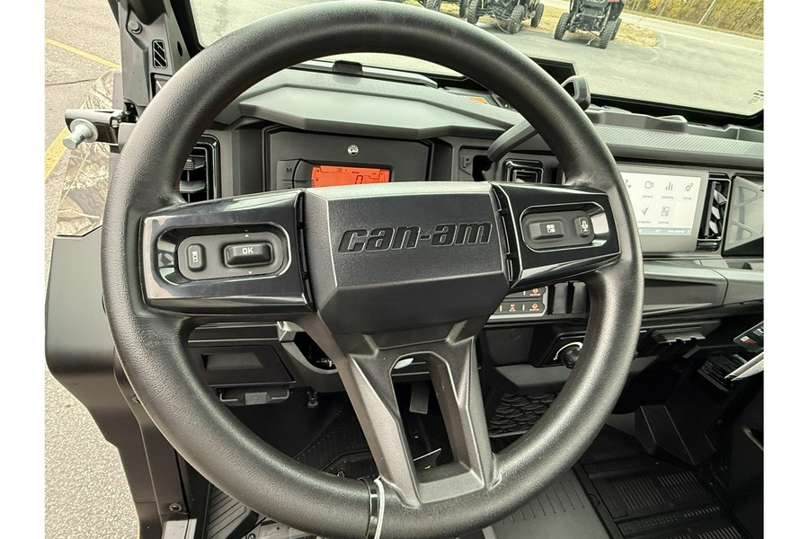 2026 Can-Am DEFENDER XT CAB HD11