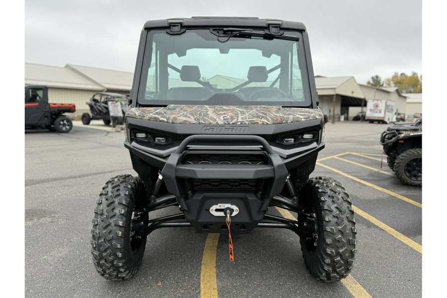 2026 Can-Am DEFENDER XT CAB HD11