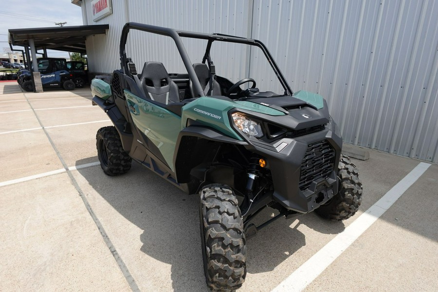 2026 Can-Am Commander DPS 700