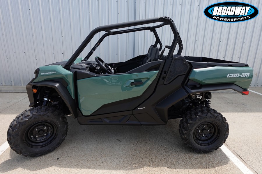 2026 Can-Am Commander DPS 700
