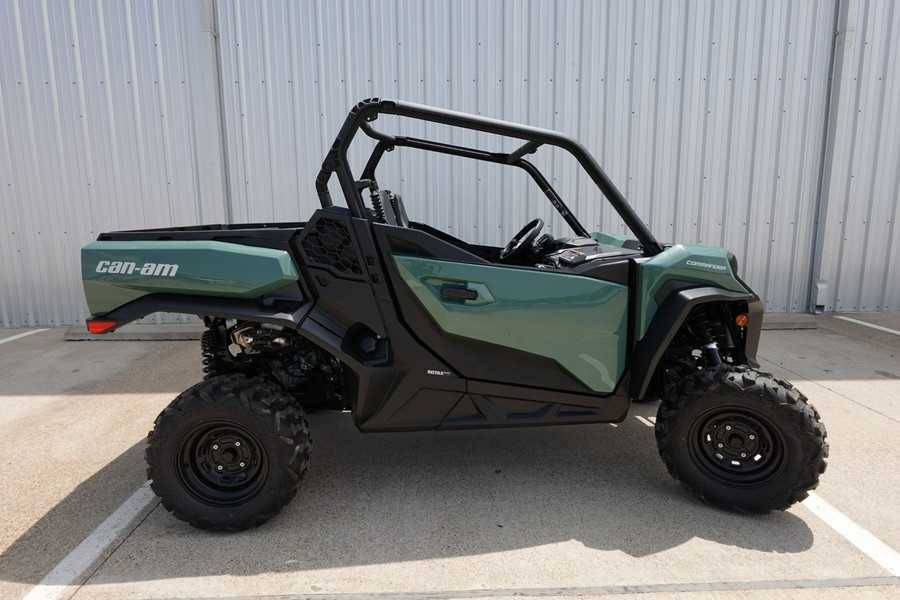 2026 Can-Am Commander DPS 700