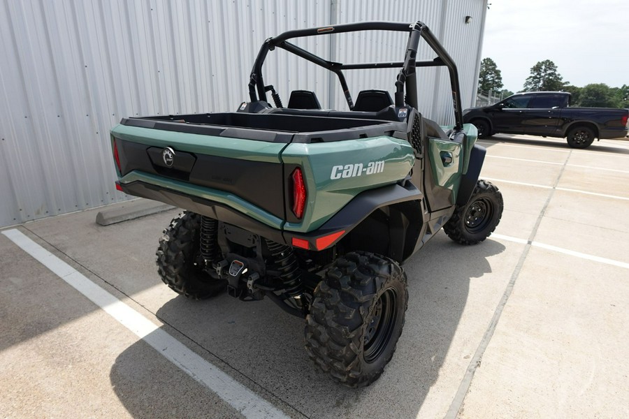 2026 Can-Am Commander DPS 700