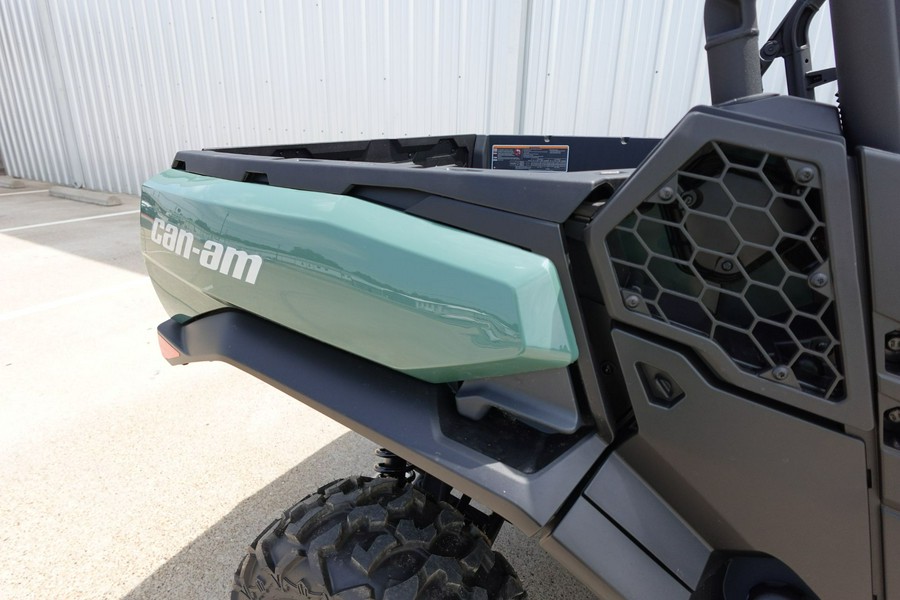 2026 Can-Am Commander DPS 700