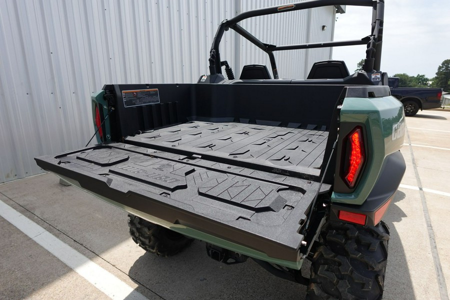 2026 Can-Am Commander DPS 700