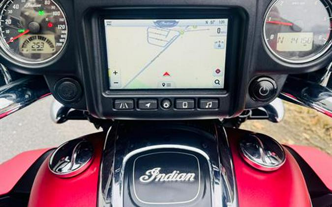 2020 Indian Motorcycle Roadmaster® Dark Horse®