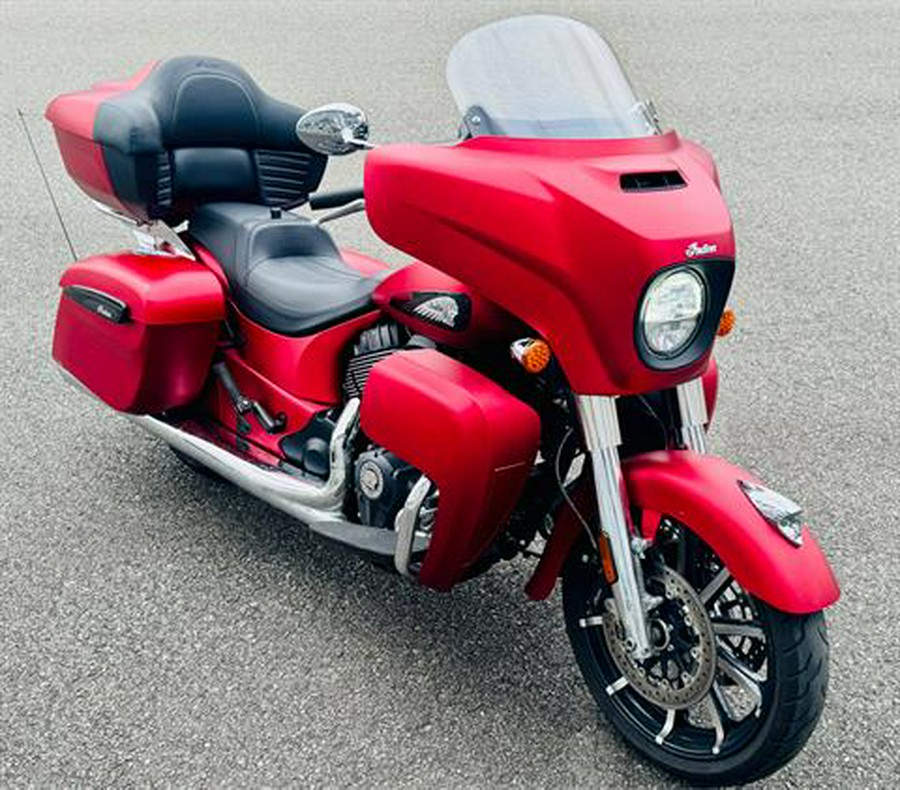 2020 Indian Motorcycle Roadmaster® Dark Horse®
