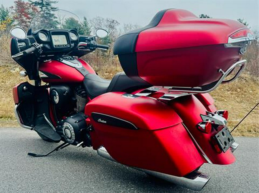 2020 Indian Motorcycle Roadmaster® Dark Horse®