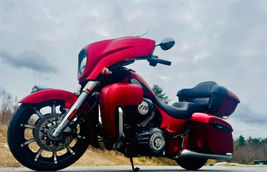 2020 Indian Motorcycle Roadmaster® Dark Horse®