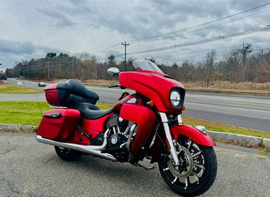 2020 Indian Motorcycle Roadmaster® Dark Horse®