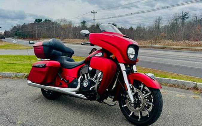 2020 Indian Motorcycle Roadmaster® Dark Horse®