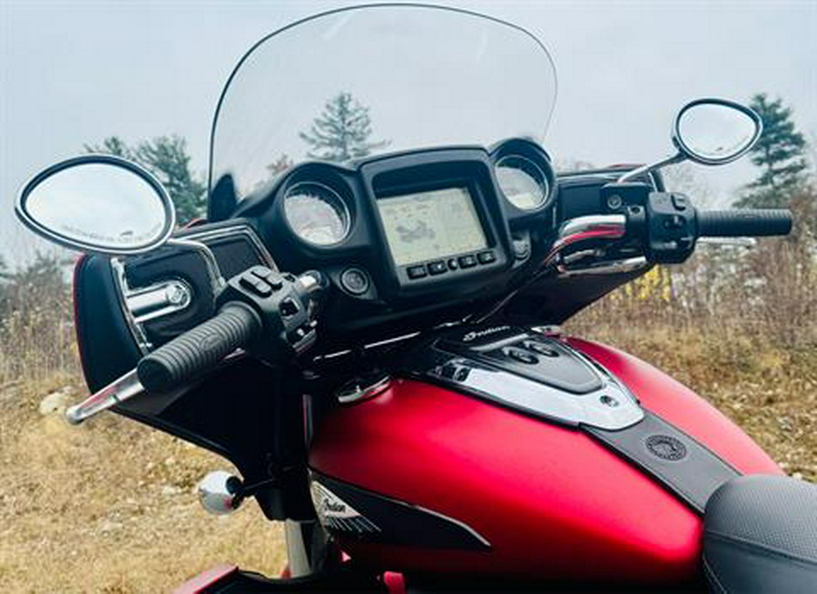 2020 Indian Motorcycle Roadmaster® Dark Horse®