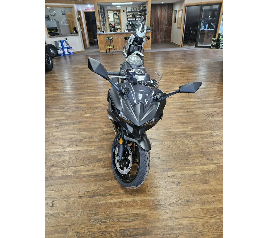 2026 Kawasaki Ninja® 500 ABS