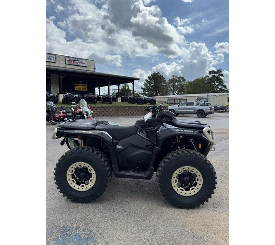 2027 Can-Am® Outlander Backcountry 7.6 in.