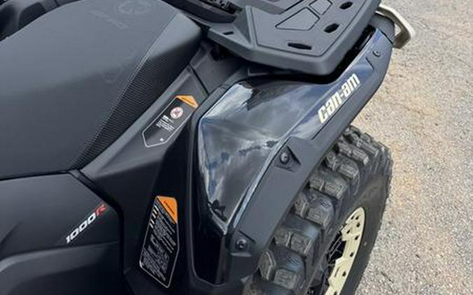 2027 Can-Am® Outlander Backcountry 7.6 in.