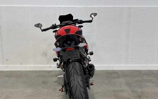 2022 BMW S 1000 R Racing Red