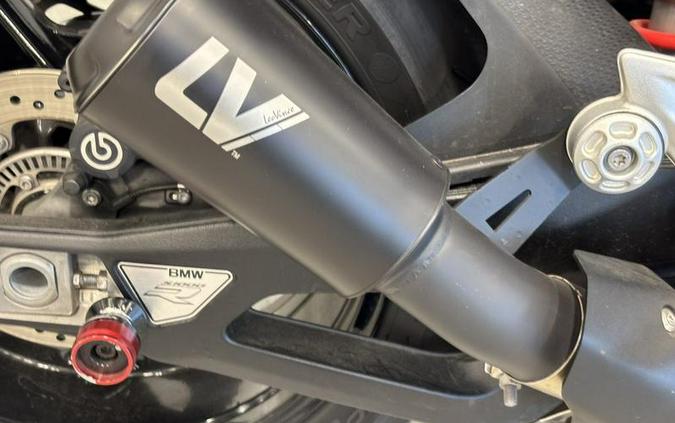 2022 BMW S 1000 R Racing Red