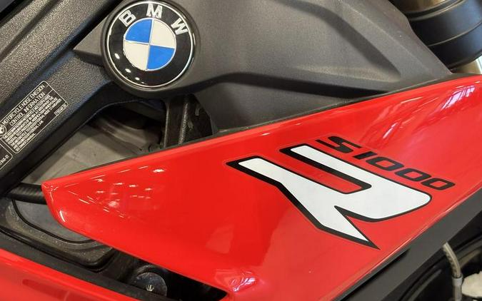 2022 BMW S 1000 R Racing Red