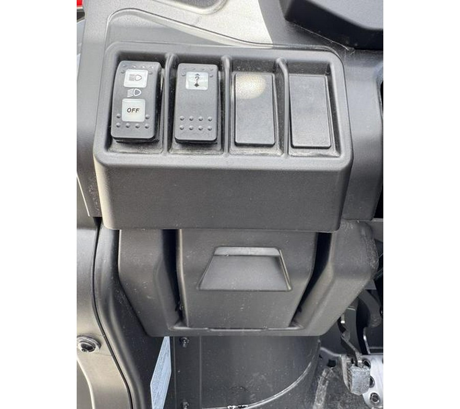 2025 Can-Am® Defender MAX X mr with Half-Doors HD10 Hyper Silver & Legion Red