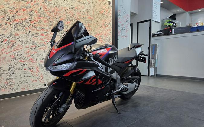 2024 Aprilia RSV4 Factory 1100