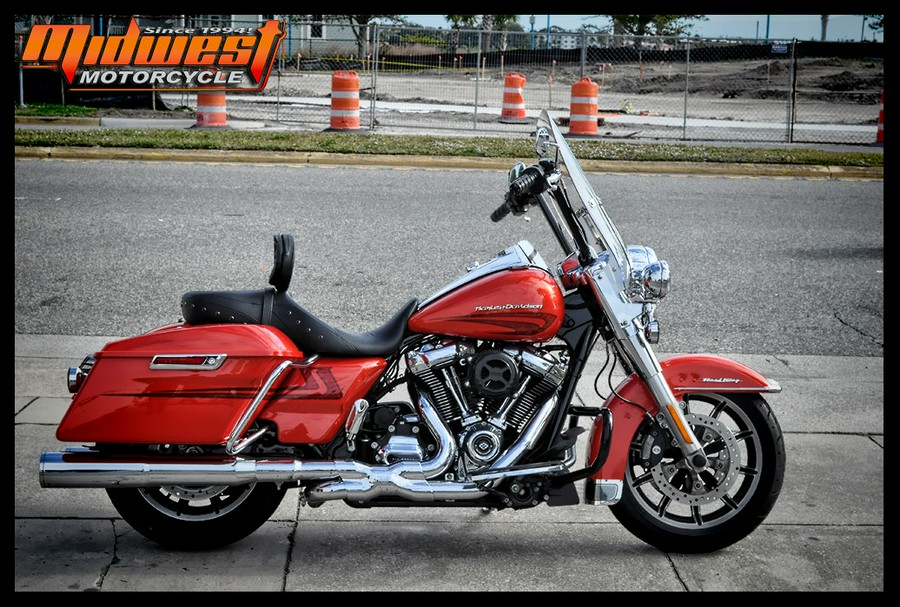 2017 Harley-Davidson® ROAD KING