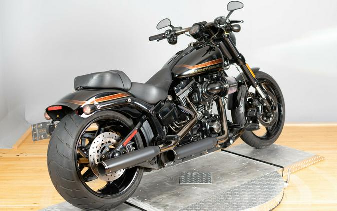 2016 Harley-Davidson CVO Pro Street Breakout