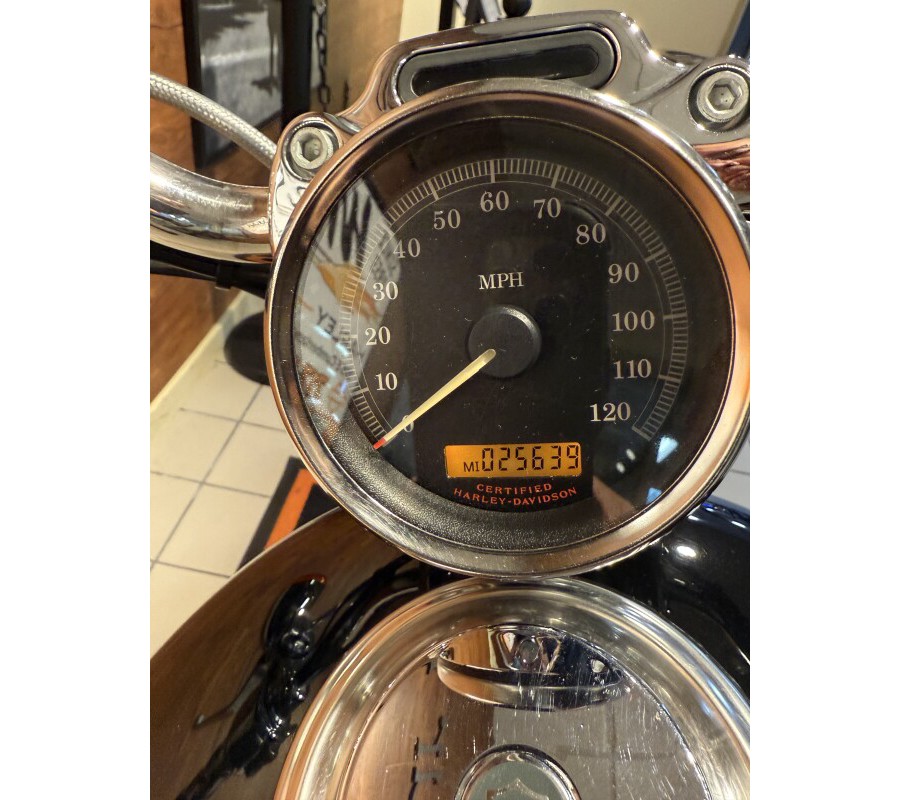 2005 H-D XL1200C Sportster Custom 1200cc