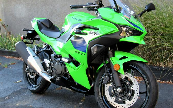 2026 Kawasaki Ninja® 500 SE ABS