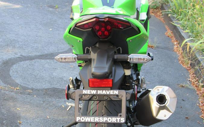 2026 Kawasaki Ninja® 500 SE ABS