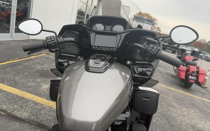 2026 Indian Motorcycle Pursuit Dark Horse