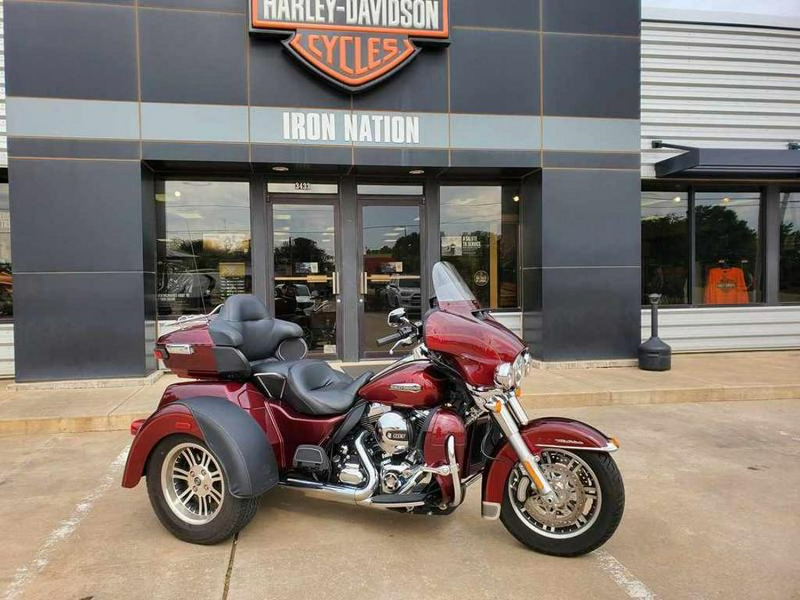 2016 Harley-Davidson® FLHTCUTG - Tri Glide® Ultra