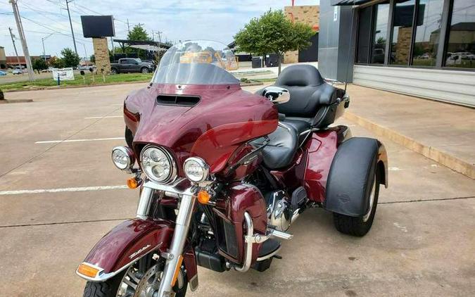 2016 Harley-Davidson® FLHTCUTG - Tri Glide® Ultra