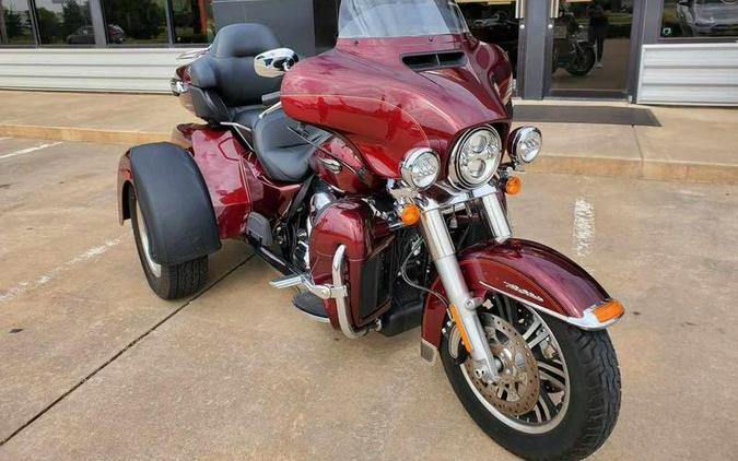 2016 Harley-Davidson® FLHTCUTG - Tri Glide® Ultra