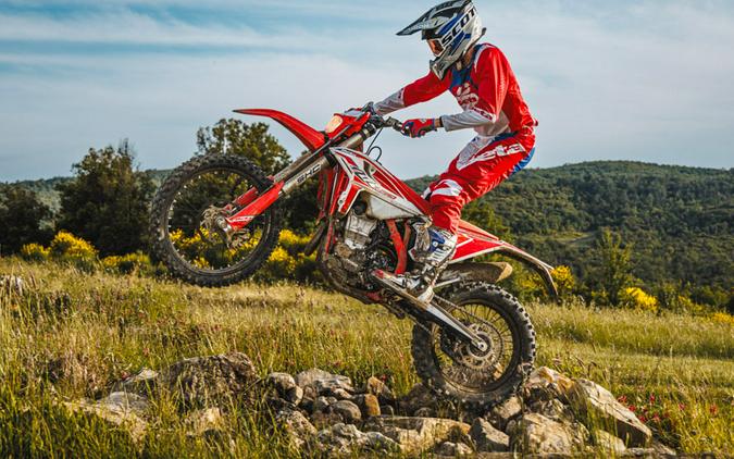 2025 BETA RR X-Pro 350 4-Stroke