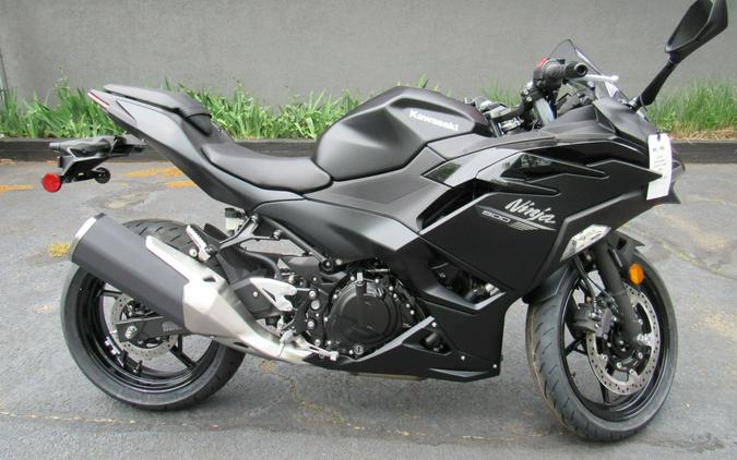 2026 Kawasaki Ninja® 500 ABS