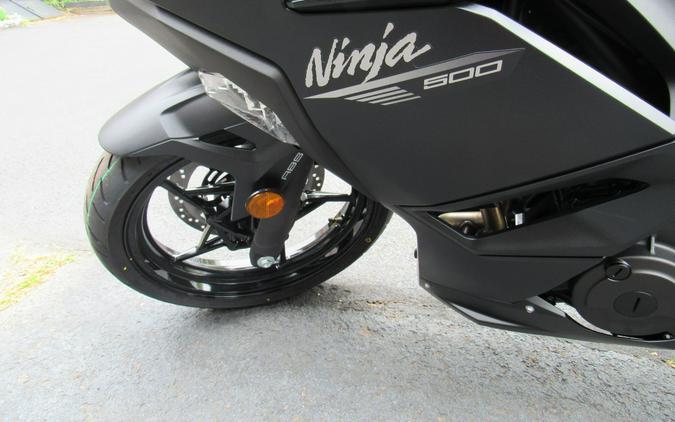 2026 Kawasaki Ninja® 500 ABS