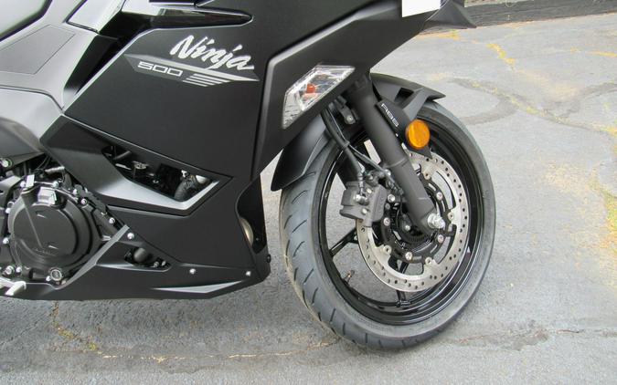 2026 Kawasaki Ninja® 500 ABS