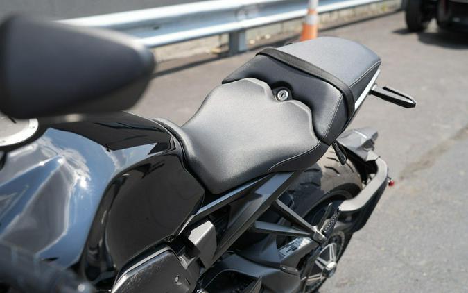 2023 Honda CB1000R Black Edition