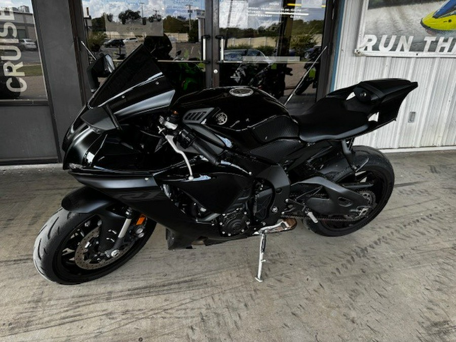 2020 Yamaha YZF-R1