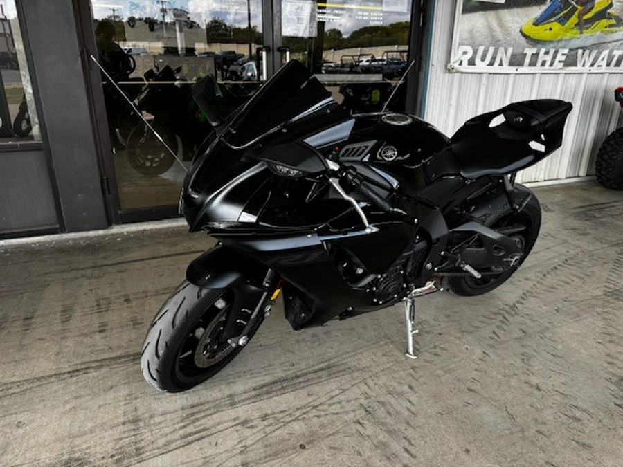 2020 Yamaha YZF-R1