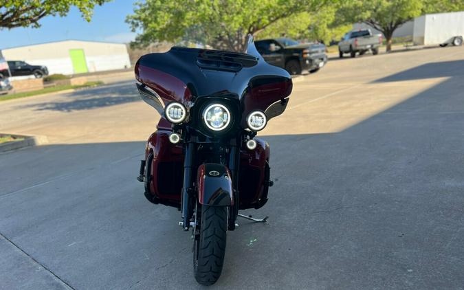 2021 Harley-Davidson® Ultra Limited Billiard Red/Vivid Black — Black Finish