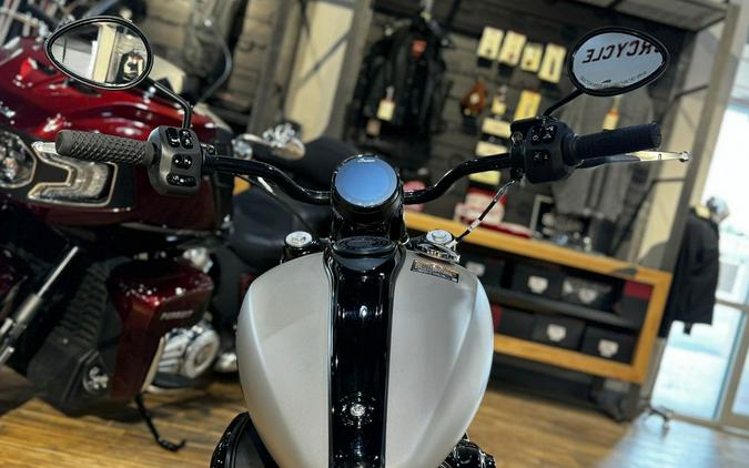 2023 Indian Motorcycle® Chief® Bobber Dark Horse®