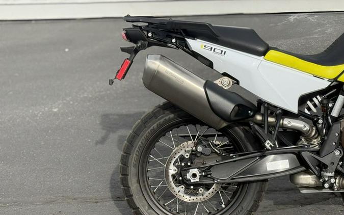2023 Husqvarna Norden 901