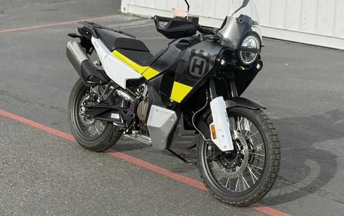 2023 Husqvarna Norden 901