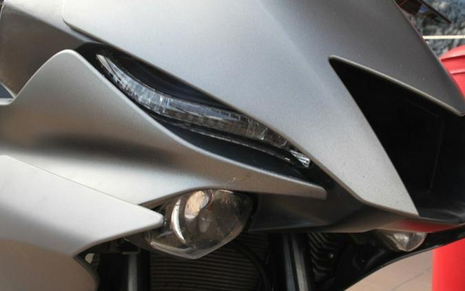 2019 Yamaha YZF-R6 R6