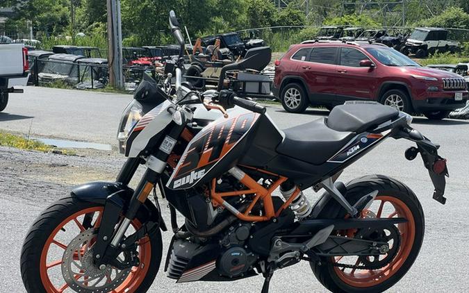 2016 KTM Duke 390
