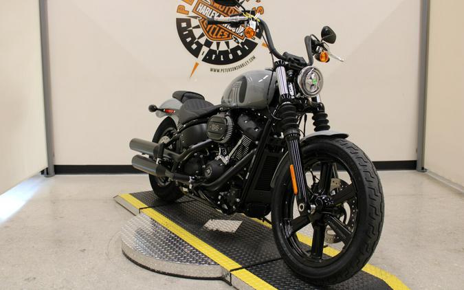 2024 FXBBS Street Bob® 114 Billiard Gray