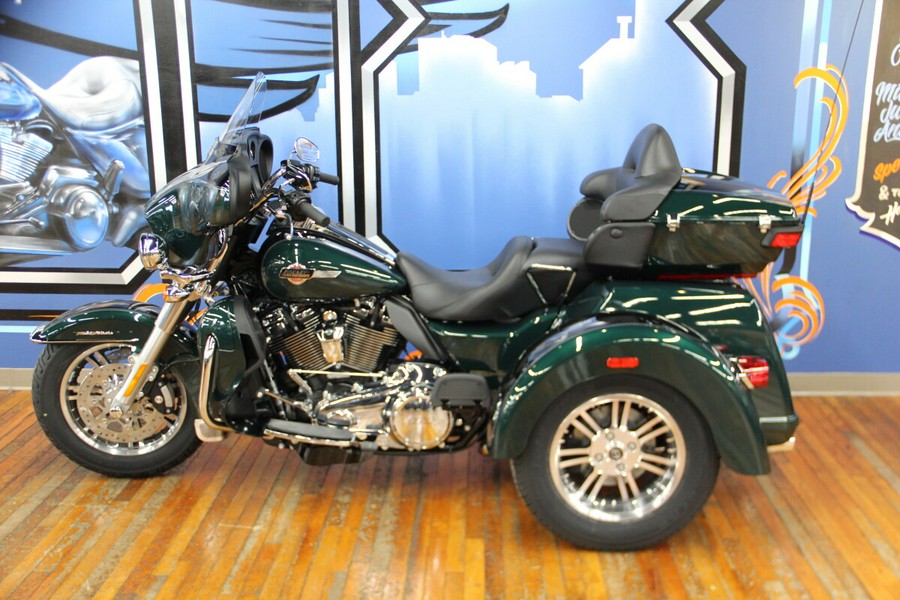 2024 Harley-Davidson Tri Glide Ultra Alpine Green / Vivid Black